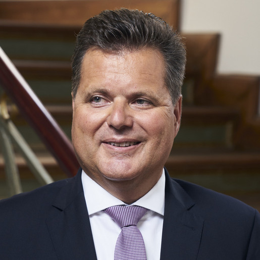 Jürgen Dusel Portrait von einem Mann (Jürgen Dusel)