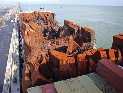 Feuer verwüstete das Containerschiff „Yantian Express“ im Januar 2019.