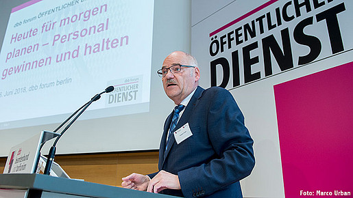 Friedhelm Schäfer beim dbb forum ÖFFENTLICHER DIENST