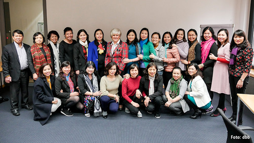 171110 frauen vietnam