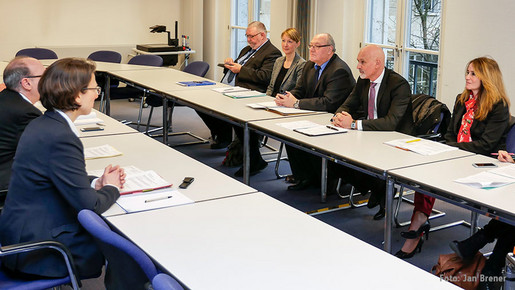 Fusion der Postbank mit der Deutschen Bank Fusion der Postbank mit der Deutschen Bank