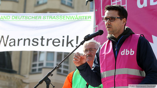 Warnstreiks und Demos in Hessen