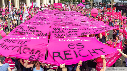 Sozial- und Erziehungsdienst: Streikkundgebung in NRW Sozial- und Erziehungsdienst: Streikkundgebung in NRW