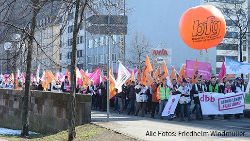 Warnstreik und Kundgebung in Nürnberg Warnstreik und Kundgebung in Nürnberg