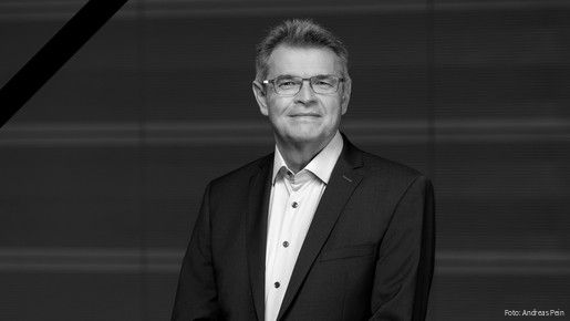 Portrait von Waldemar Dombrowski mit Trauerflor