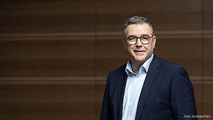 Das Foto zeigt dbb-Vize Andreas hemsing