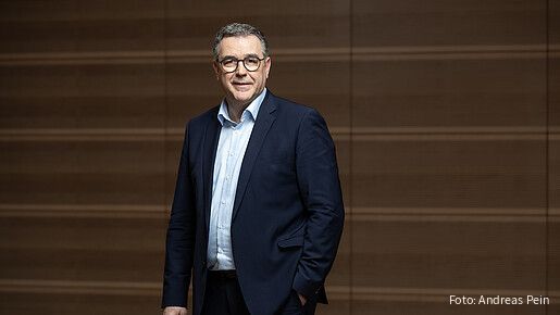 Das Foto zeigt dbb-Vize Andreas hemsing