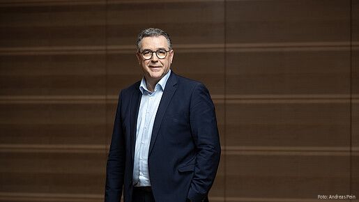Das Foto zeigt dbb-Vize Andreas hemsing