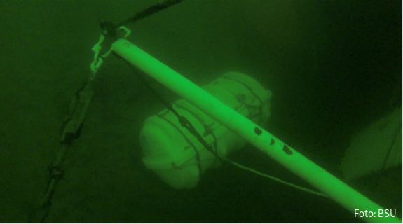 Eine nicht ausgelöste Rettungsinsel, hier auf dem Bild zu sehen, wurde Fischern in der Ostsee zum Verhängnis. Die Bundesstelle für Seeunfalluntersuchung konnte die Ursache ermitteln. Eine nicht ausgelöste Rettungsinsel, hier auf dem Bild zu sehen, wurde Fischern in der Ostsee zum Verhängnis. Die Bundesstelle für Seeunfalluntersuchung konnte die Ursache ermitteln.