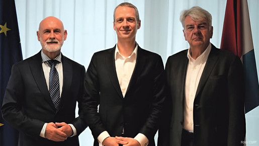 Volker Geyer mit dem luxemburgischen Minister für den öffentlichen Dienst, Serge Wilmes, und CGFP-Nationalpräsident Romain Wolff
