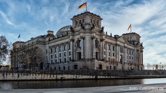 Außenansicht Deutscher Bundestag, Reichstagsgebäude Berlin