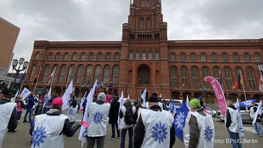 Polizei, Demo, Protest, Berlin, Geyer, Wendt, Biedermann, Einkommensrunde, 2021, EKR, Länder
