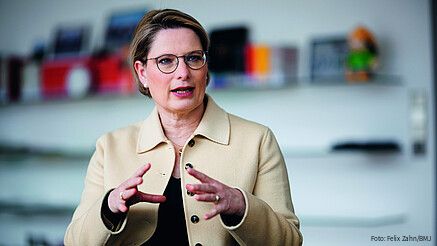 Das Foto zeigt Justizministerin Stefanie Hubig