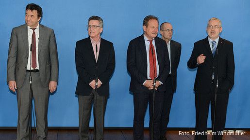 Einkommensrunde 2014: Pressekonferenz nach der zweiten Verhandlungsrunde