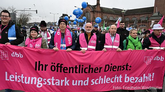Einkommensrunde, Hessen, Tarifverhandlungen, TV H, EKR Hessen