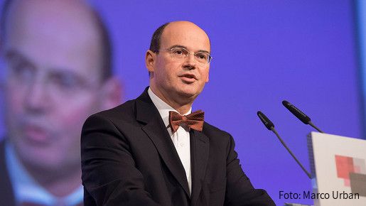 Hans-Ulrich Benra Hans-Ulrich Benra