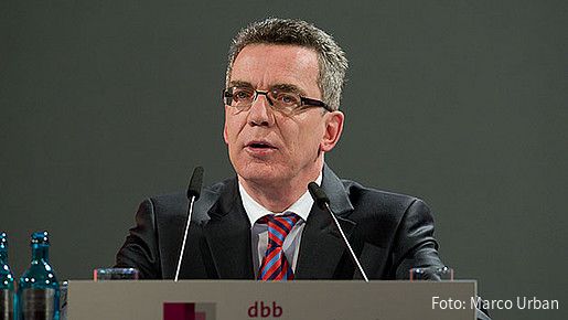 Thomas de Maizière bei der dbb Jahrestagung 2010