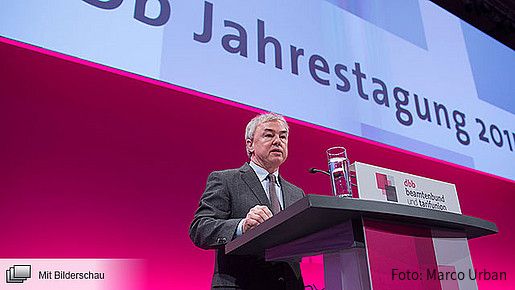 Dauderstädt eröffnet dbb Jahrestagung 2015