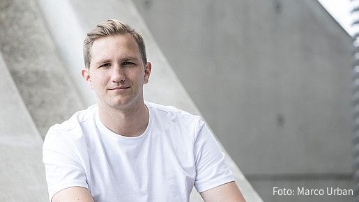 Foto zum Thema Trendstudie Jugend in Deutschland 2024: Zu sehen ist Kilian Hampel, Co-Autor der Studie.
