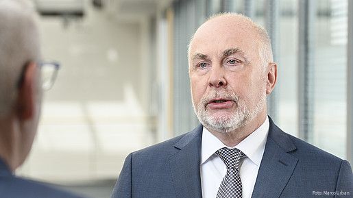 dbb Chef Ulrich Silberbach im Gespräch