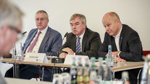 Forsa Pressekonferenz Forsa Bürgerbefragung Pressekonfernz
