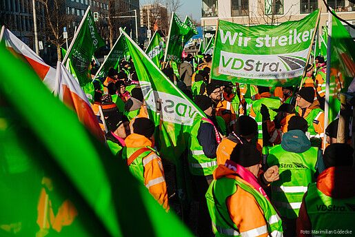 Blick auf einen Demonstrationszug