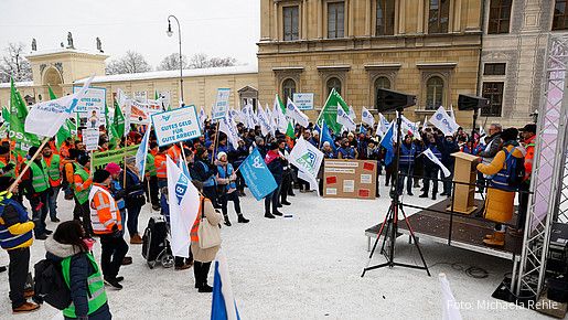 Arbeit, Personalmangel, Einkommen, Inflation, Fachkräfte, Gehalt, Lohn, Beschäftigte, Rainer Nachtigall, München, DPolG, Polizei, Gewerkschaft, Bayern, Arbeitgeber, Verhandlungen, Wertschätzung, öffentlicher Dienst, Tarif, Beamte, Recht, Finanzen, Albert Füracker, Einkommensrunde, Personal, Fachkräftemangel, Sicherheit, Bezahlung, Entgelt, Arbeitnehmer
