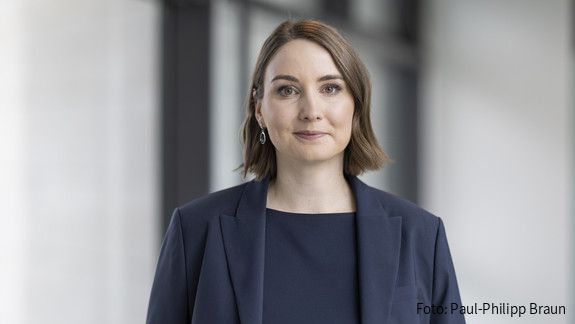 Das Foto zeigt Katharina Schenk, Ministerin im Thüringer Ministerium für Soziales, Gesundheit, Arbeit und Familie.