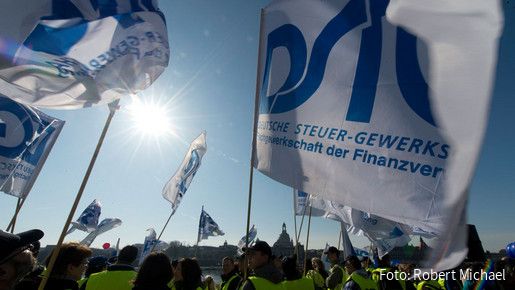 Warnstreiks erreichen Höhepunkt Warnstreiks erreichen Höhepunkt