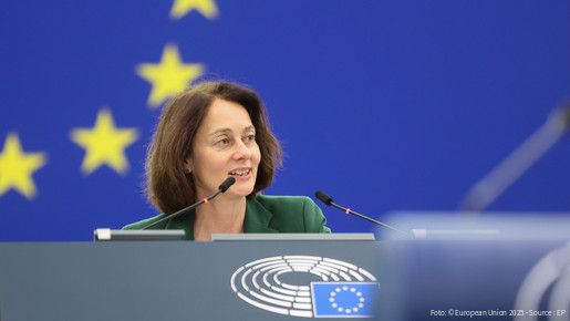 10th parliamentary term [15785], BARLEY, Katarina (S&D, DE) [13866], Strasbourg [4228], plenary session [13331], International Women's Day [12123], women's rights [15514]