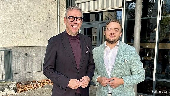 Öffentlicher Dienst: Der Fachkräftemangel macht Stress Das Foto zeigt dbb-Vize Andreas Hemsing und Matthäus Fandrejewski, Vorsitzender der dbb jugend.
