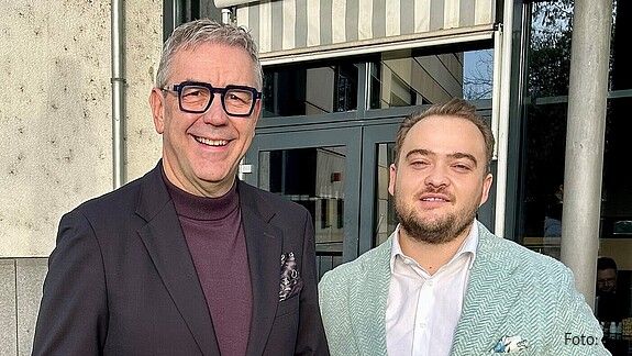 Das Foto zeigt dbb-Vize Andreas Hemsing und Matthäus Fandrejewski, Vorsitzender der dbb jugend.