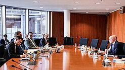 „Wer die Beschäftigten des öffentlichen Dienstes angreift, greift den Staat an“