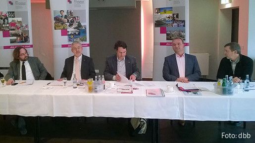 Willi Russ bei der Landestarifkommission Mecklenburg-Vorpommern Willi Russ bei der Landestarifkommission Mecklenburg-Vorpommern