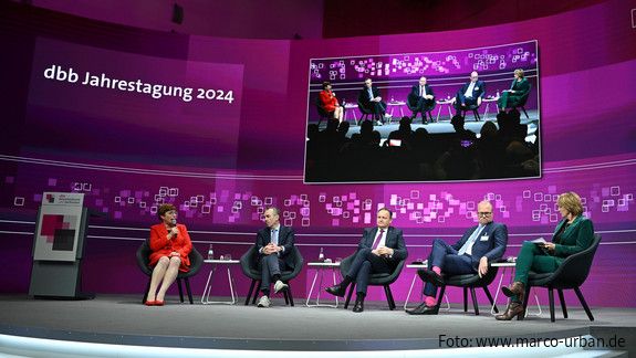 dbb Jahrestagung 2024, Demokratie beginnt in der Schule dbb Jahrestagung 2024, Demokratie beginnt in der Schule