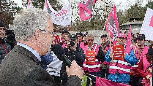 Beginn der 3. Verhandlungsrunde in Potsdam